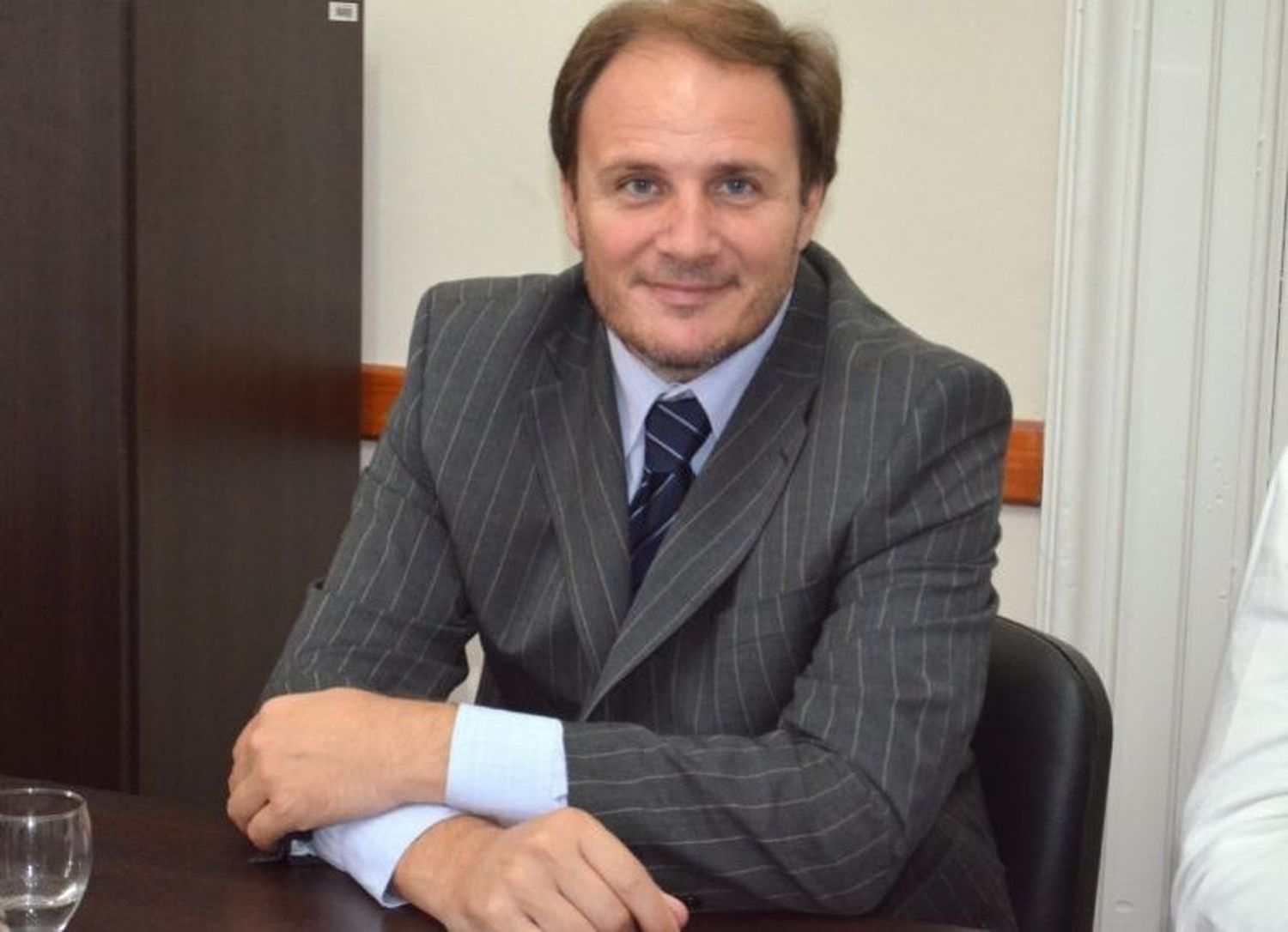 Diputado Santiago propone bono de fin de año para docentes bonaerenses