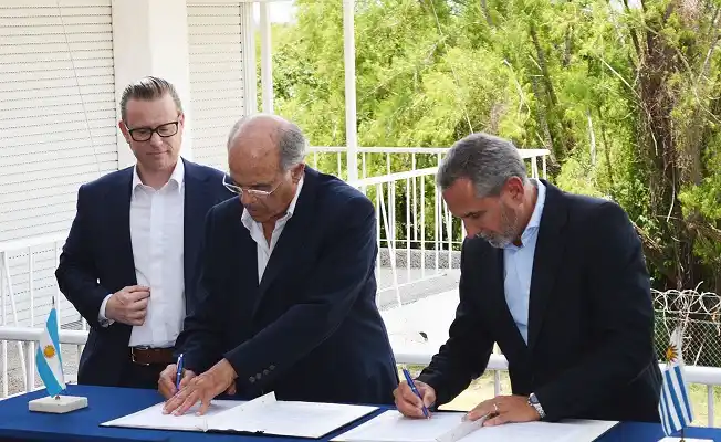 Se adjudicó la obra de dragado del Uruguay