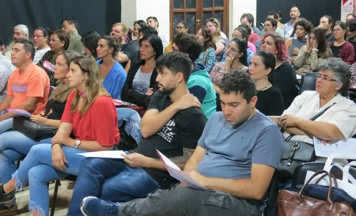 Taller sobre producción cultural independiente en La Mirage