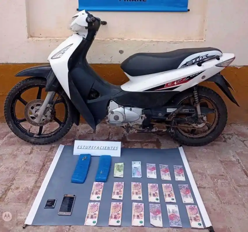 Detenidas con marihuana que llevaban en una moto