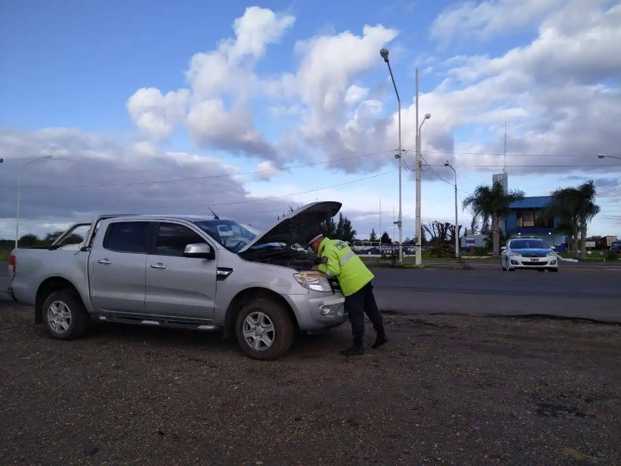 Secuestro de vehículos: intentaron ingresar una Ranger robada a la provincia