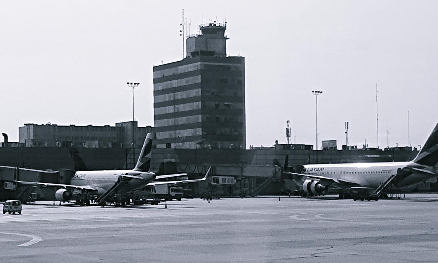 Lima: el aeropuerto Jorge Chávez cerrará por la madrugada durante dos meses