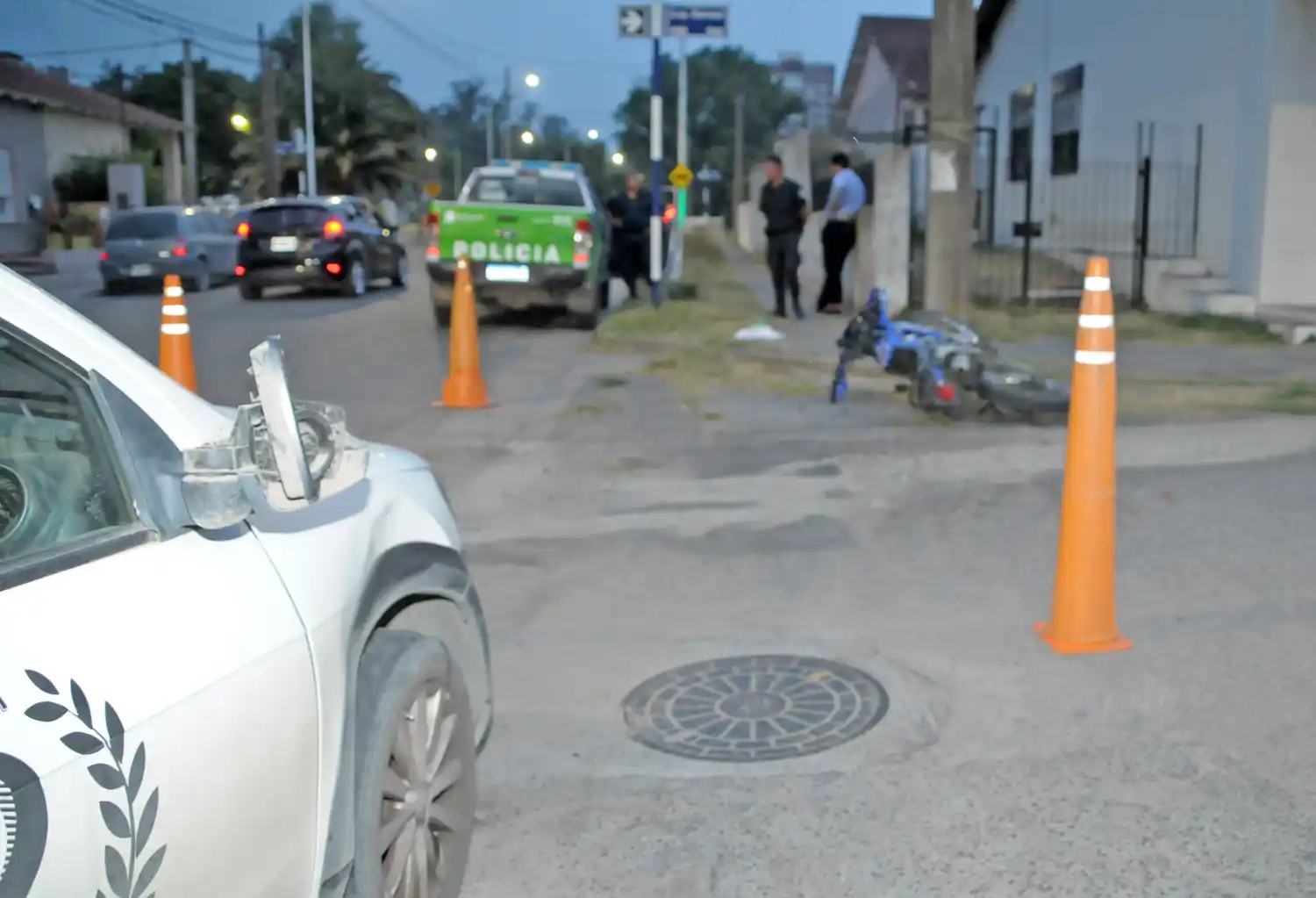 Un motociclista fue hospitalizado tras chocar con una camioneta