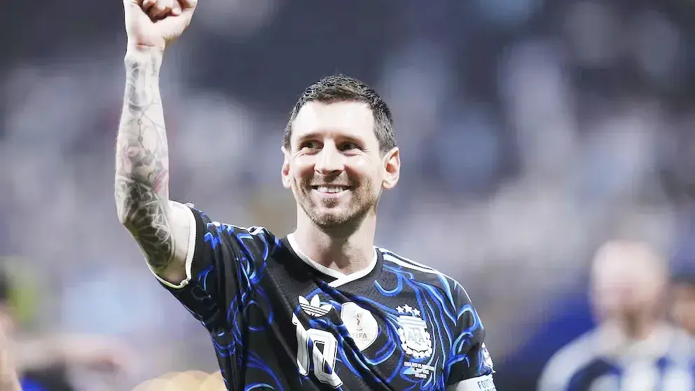 Lionel Messi fue citado y tendrá su despedida el 6 de octubre en el Monumental