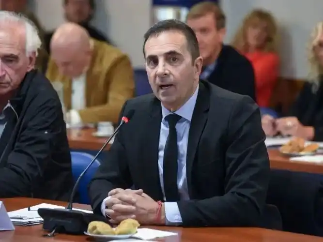 Se viene la Ley Bases II: Reforma laboral, 
tributaria y previsional, todo en un megapaquete