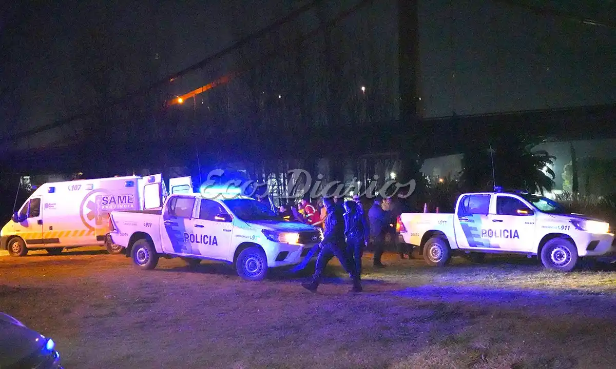 Operativo de salvataje. Se implementó anoche luego de las 19, para salvar la vida de una vecina de 29 años