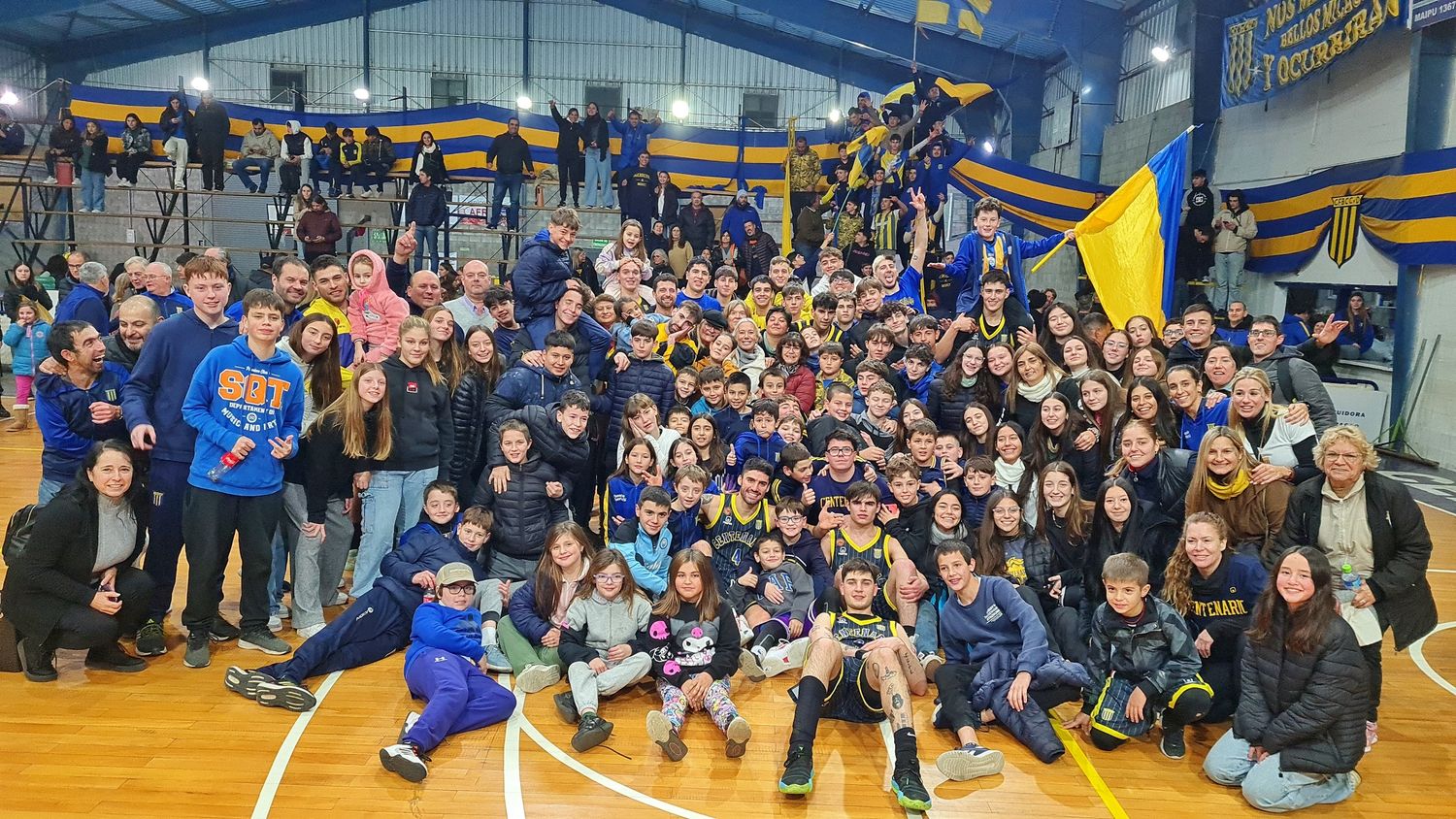 La Fiebre y Venado de fiesta. Centenario es semifinalista de la Liga Federal. Foto: Radio Jota