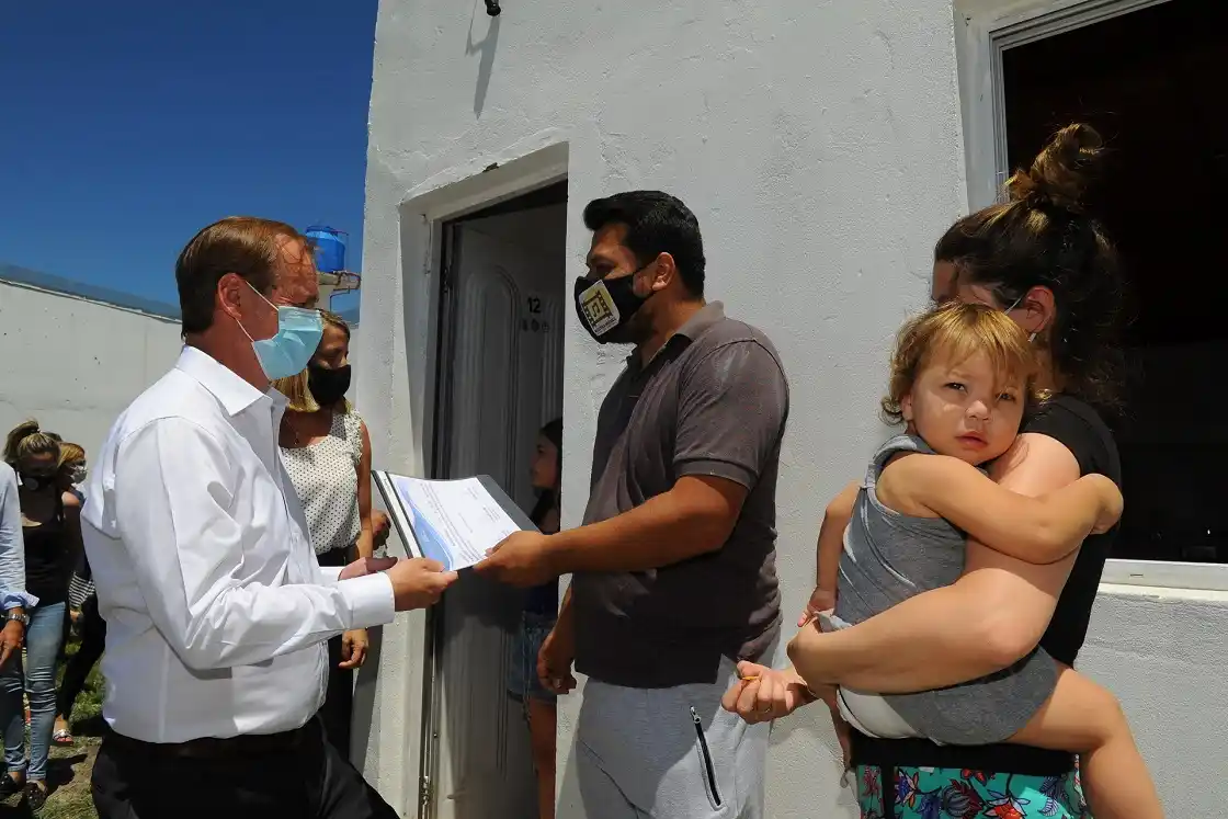 Para el gobernador Bordet: "La vivienda es un derecho constitucional"