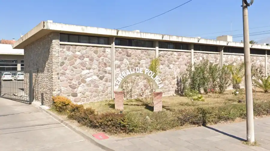 Seis policías demorados por presunto robo de dinero en Jujuy