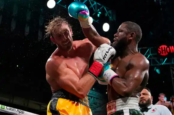 Mayweather volvió al ring ante el youtuber Logan Paul en una pelea con resultado inédito