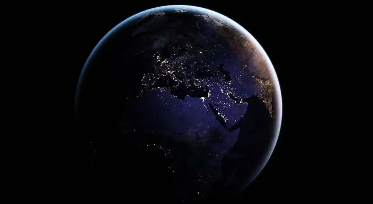 El planeta Tierra y la rotación sobre su eje en 24 horas.