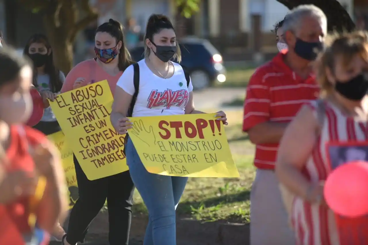Pidieron 30 años de cárcel para la madre de los niños abusados y 13 años para un locutor de Gualeguaychú