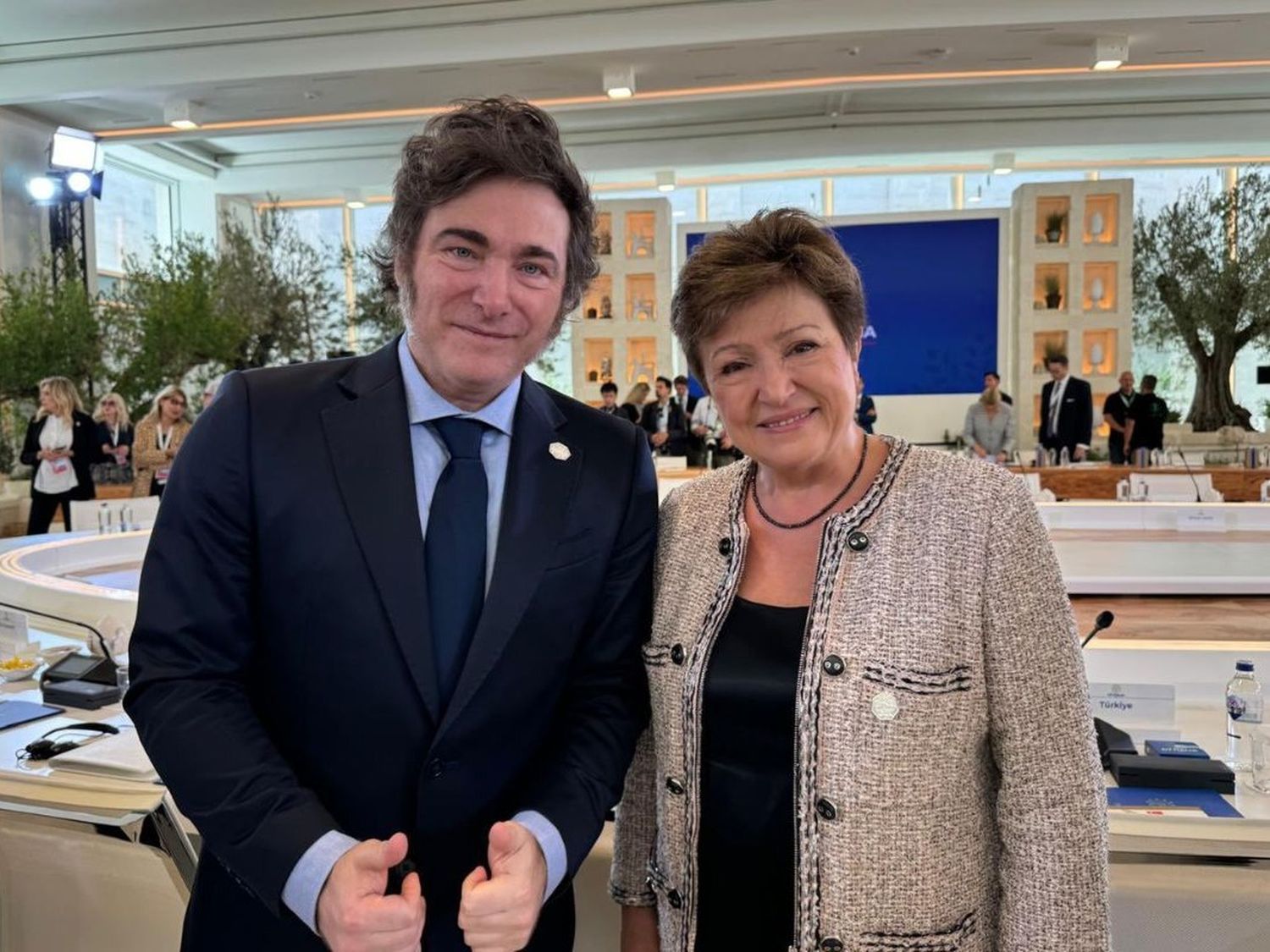 imagen El Grupo de los 6 destacó el levantamiento del cepo cambiario