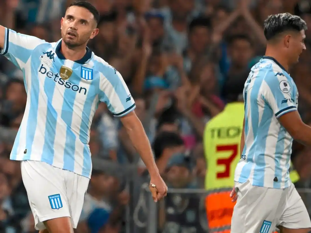 Racing le ganó 2-0 a Botafogo y sacó una buena ventaja para definir la Recopa Sudamericana en Brasil