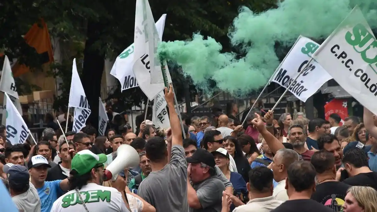 Reforma laboral: sindicatos de todo el país se movilizan en Córdoba y presionan a Llaryora