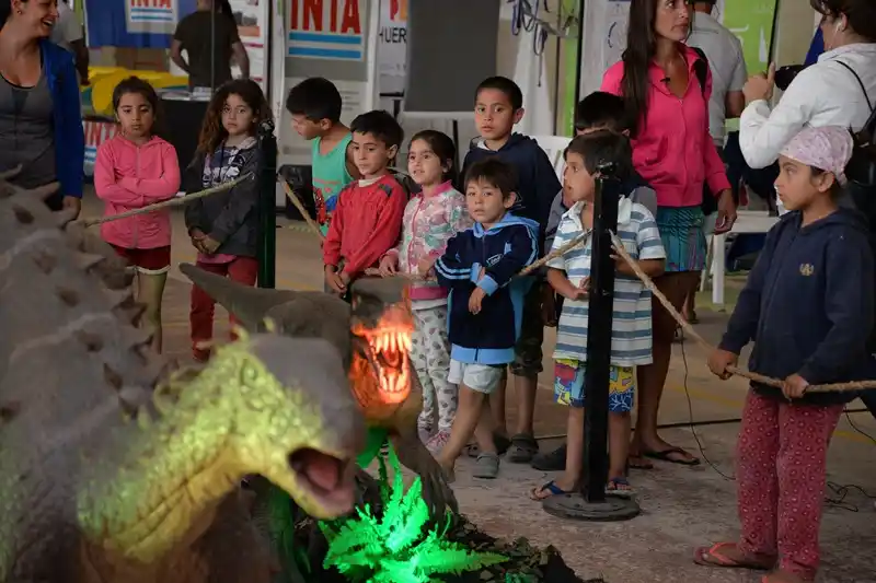 La Provincia lleva la feria Estación Ciencia a Santa Clara del Mar