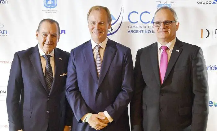 Bordet, distinguido por promover relaciones económicas y culturales con Israel