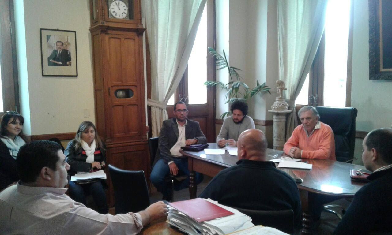 Turismo: Otra vez el ente mixto en el tapete