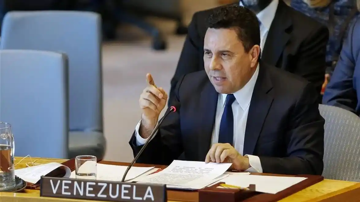 Samuel Moncada pidió ante la ONU el cese del despliegue militar de Estados Unidos en el Caribe.
