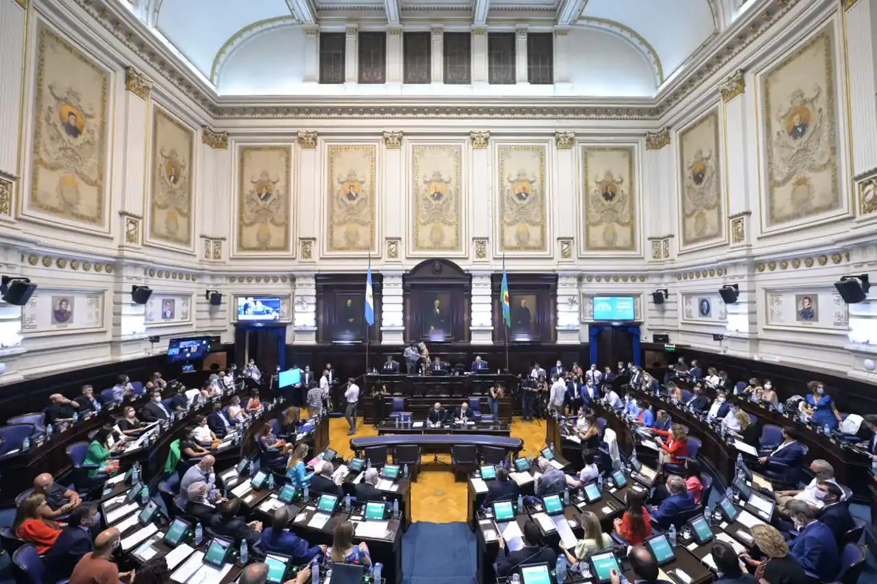 Es ley: los intendentes podrán aspirar a una reelección más