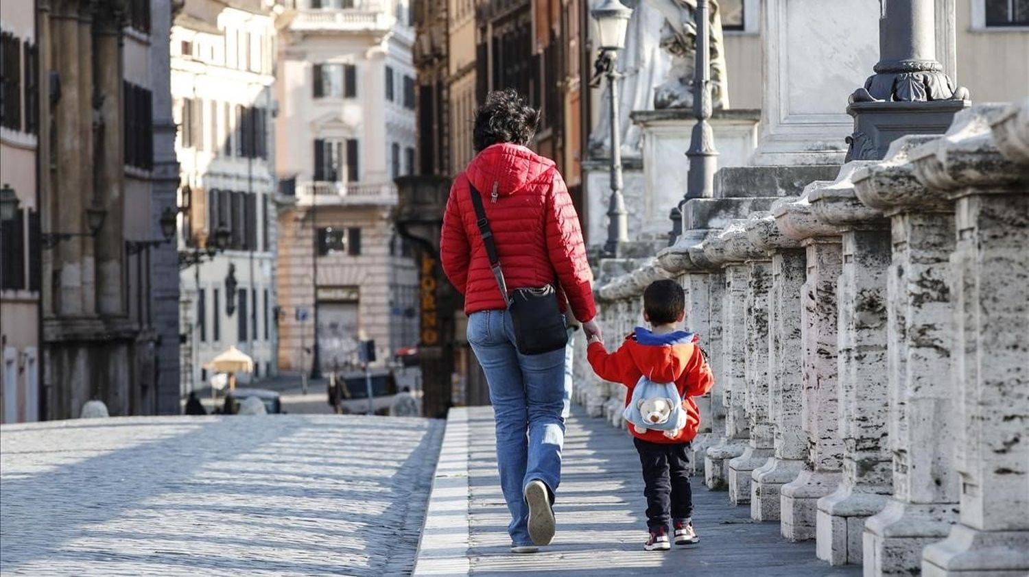 Vuelta a clase en Italia: mascarilla a partir de los seis años y recreos limitados