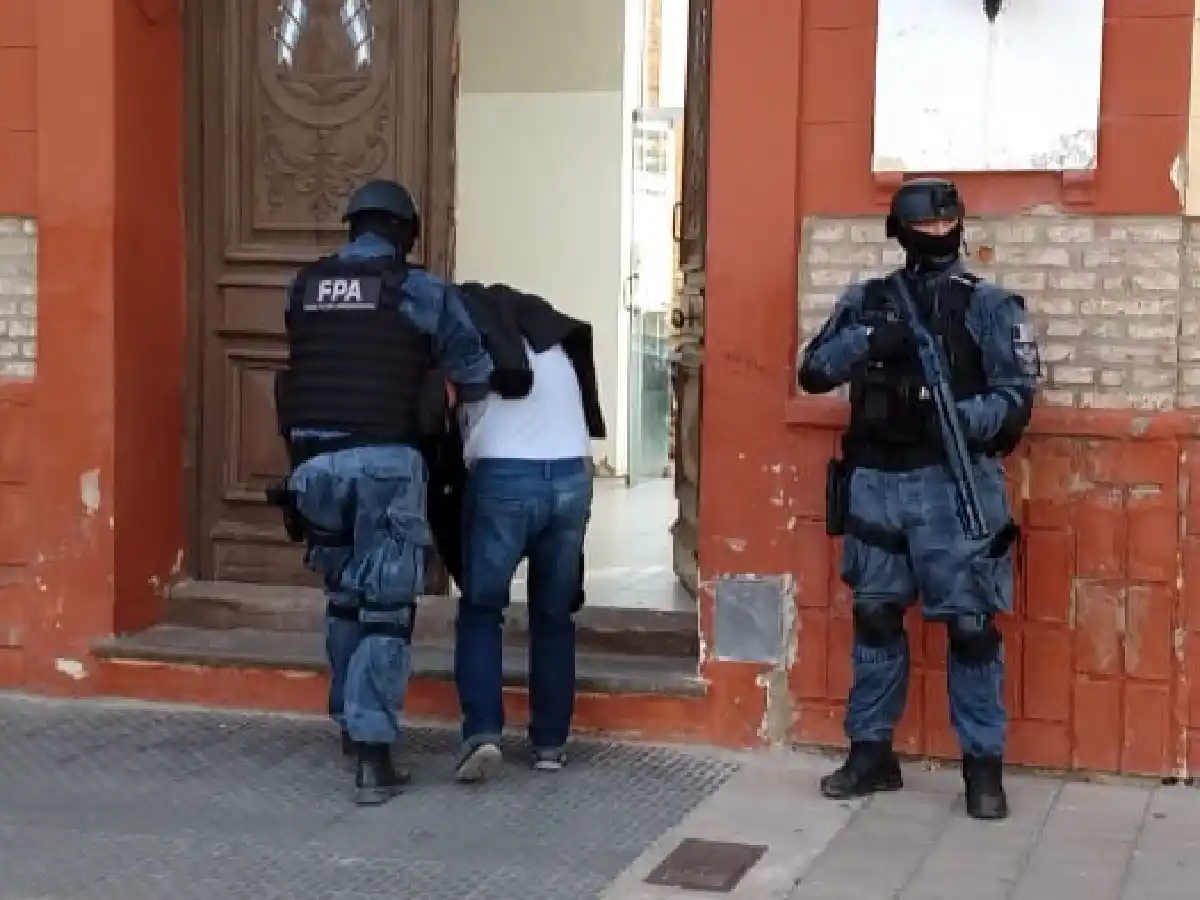 Ya son diez los detenidos en megaoperativo de la FPA en Brinkmann y Suardi