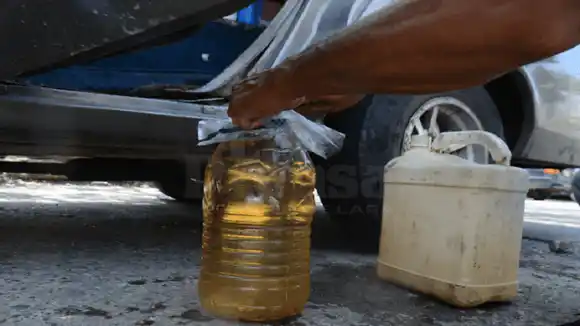 ¡Si no es el chingo, es el sin nariz! A la falta de gasolina se une la mala calidad del combustible