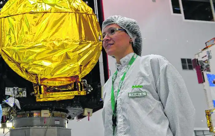 Arsat 1: Una ingeniera de Invap será la que dará la orden