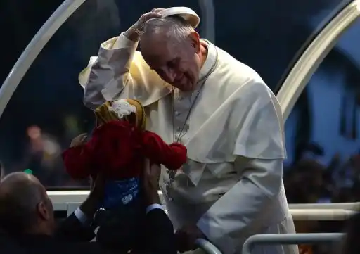 JMJ Brasil: Francisco aseguró a los jóvenes que Jesús ofrece "algo más grande que la Copa del Mundo"