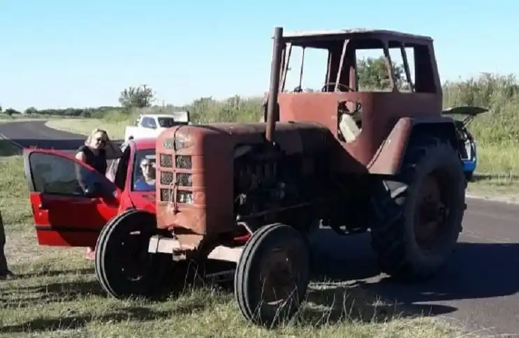 Cruzó la ruta sin observar que venía un automóvil