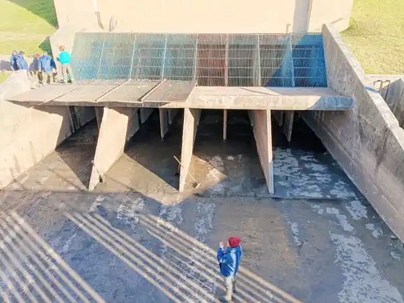 Trabajos de mantenimiento y mejoras en la estación de bombeo de la defensa sur