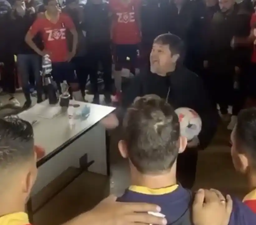 “Con el corazón se gana”, la motivadora arenga de Caruso Lombardi