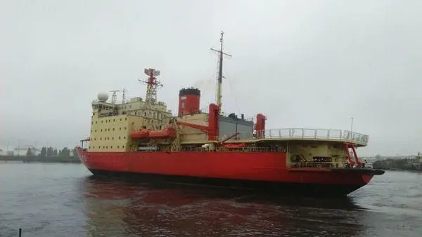 Zarpó el Rompehielos Almirante Irizar