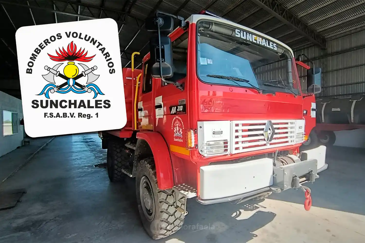 “Después de meses de espera, hoy ya está en servicio”: los Bomberos de Sunchales sumaron una nueva autobomba