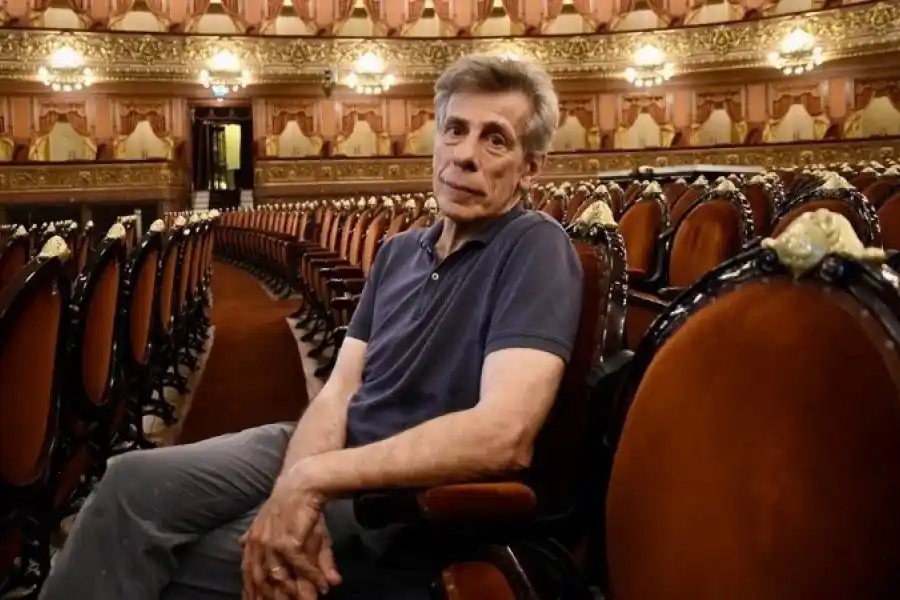 El director musical del Teatro Colón fue destituido tras ser denunciado por delitos sexuales contra menores