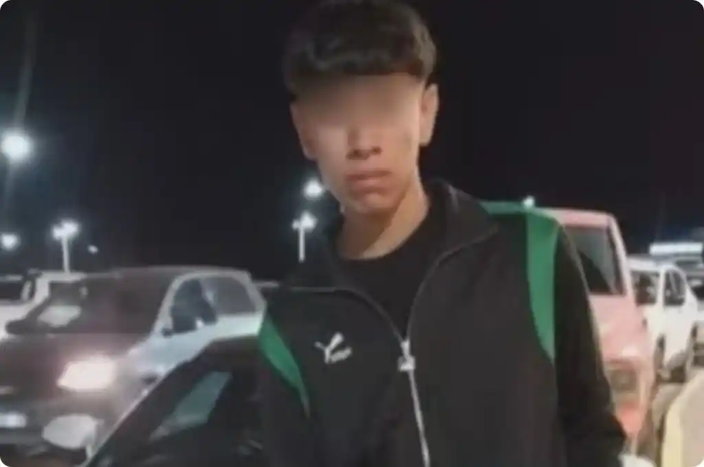 Adolescente grave tras golpiza