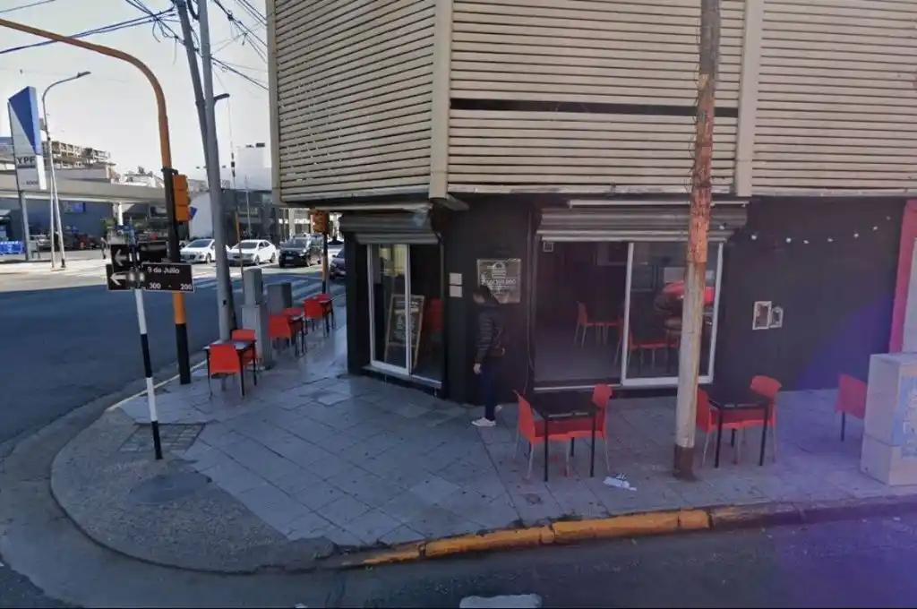 Un joven recibió seis disparos tras reclamar el arreglo de su celular