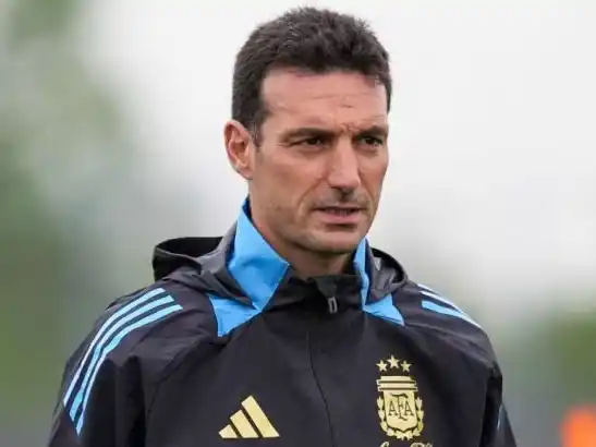Scaloni aseguró que es "posible que Messi juege" en el partido contra Islandia