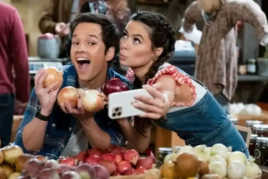 “iCarly”: el tráiler de la temporada 3 revela más sobre la relación de Carly y Freddie