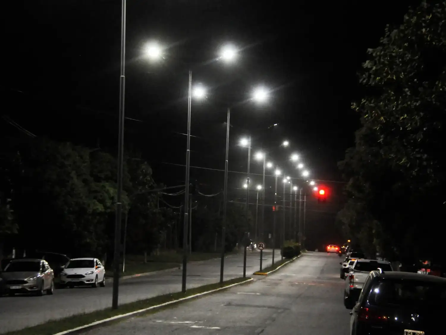 Entre las obras previstas para esta etapa se encuentra la conversión a tecnología LED en el murallón del Ramal H, el Parque del Origen y la calle Tacuarí al 600.