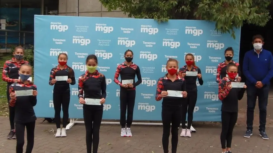 El EMDER entregó becas a deportistas de gimnasia,vela y triatlón