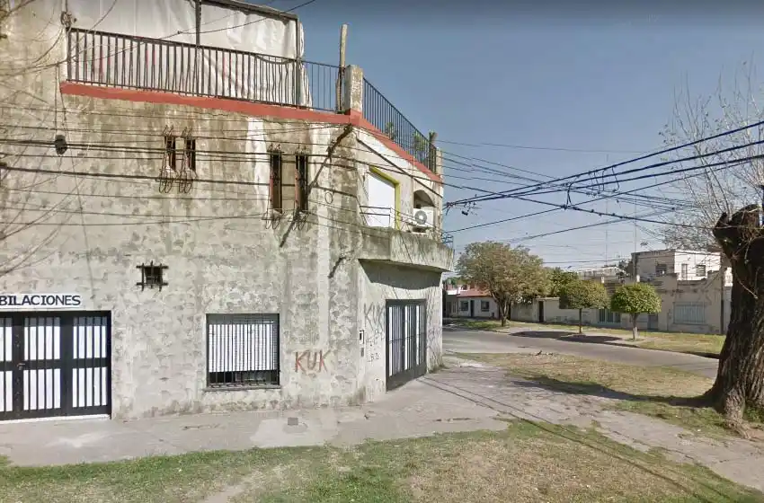 Asesinaron a balazos a un joven de 27 años en la puerta de un quiosco