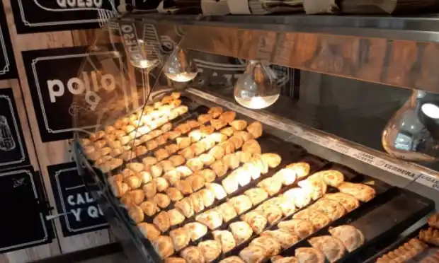 Estafó a la cadena de empanadas donde trabajaba en el conurbano y lo detuvieron en Tandil tres meses después