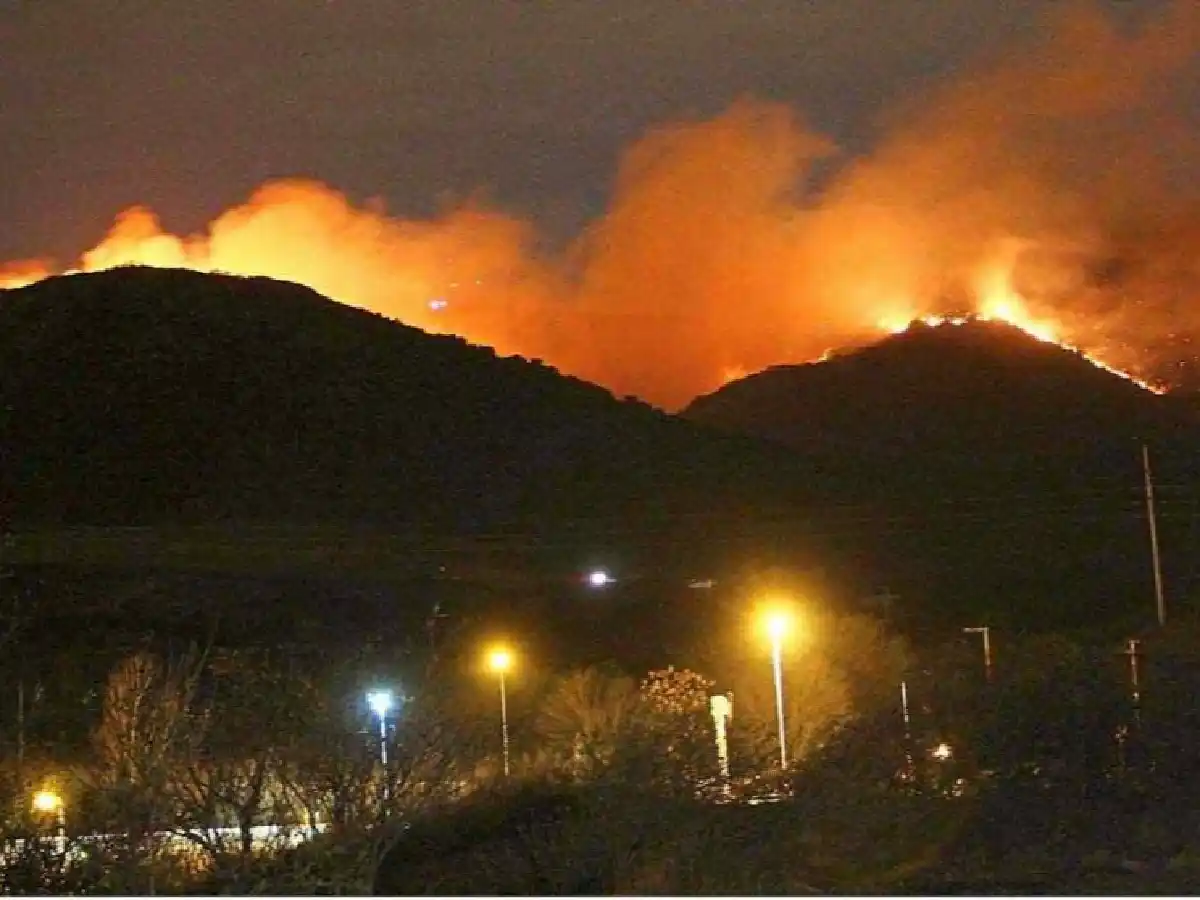 Siguen sin control los incendios en el oeste de Córdoba y hay un detenido