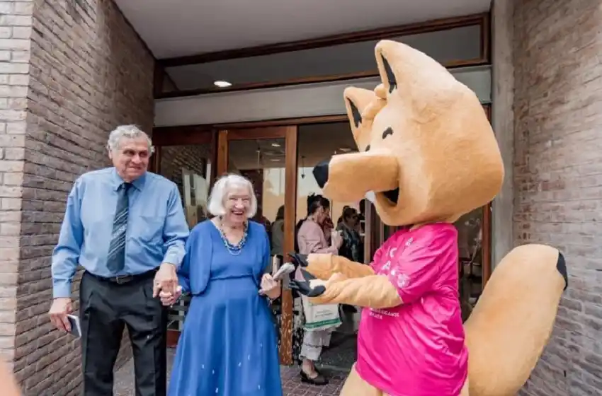 La llama de los Juegos Suramericanos llega a Paseo Pellegrini