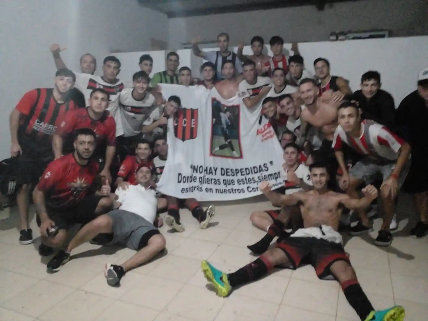 El plantel de Central le dedicó el triunfo al chico Alexis Arbelo, ex arquero de inferiores del club, fallecido el pasado 23 de febrero.