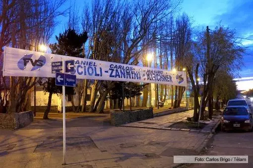 Máximo Kirchner, Scioli y Zannini en un acto en Río Gallegos 