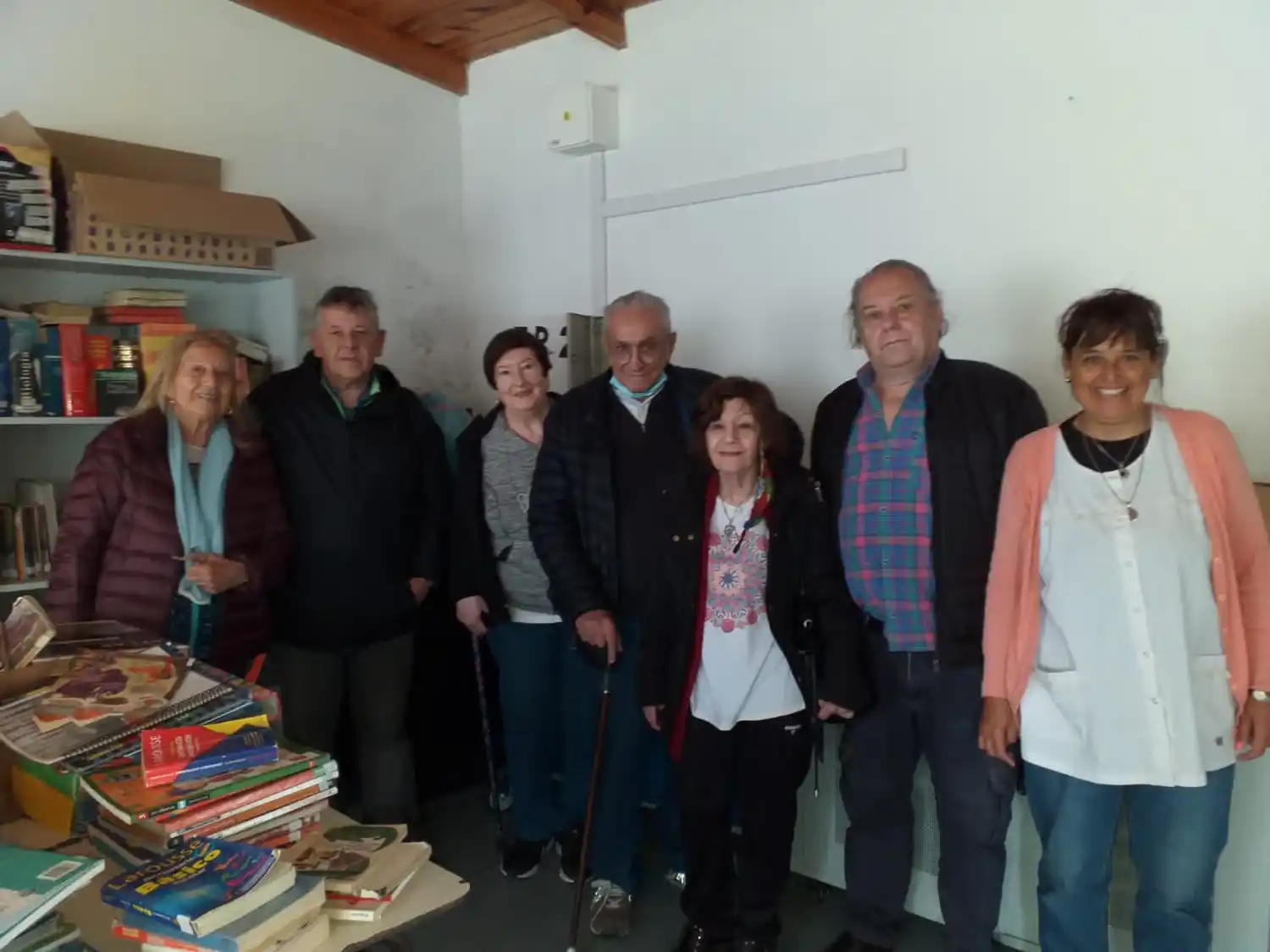 La comisión de cultura de la Asociación Calabresa realizó nueva donación a la Escuela N° 21 de Gándara