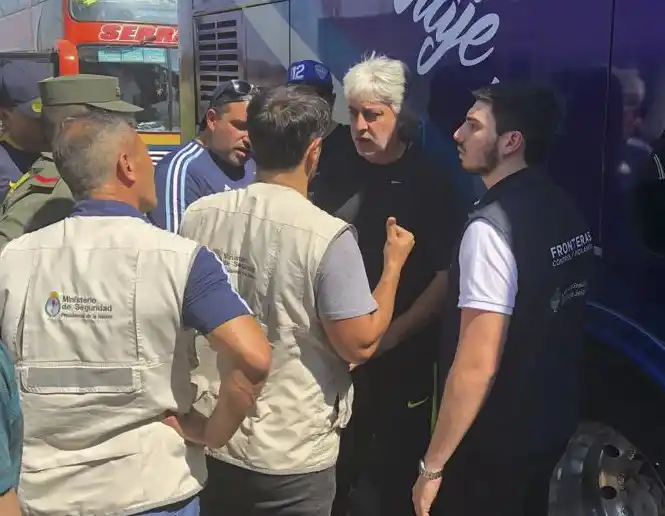 La cúpula de La Doce no pudo ingresar a Paraguay