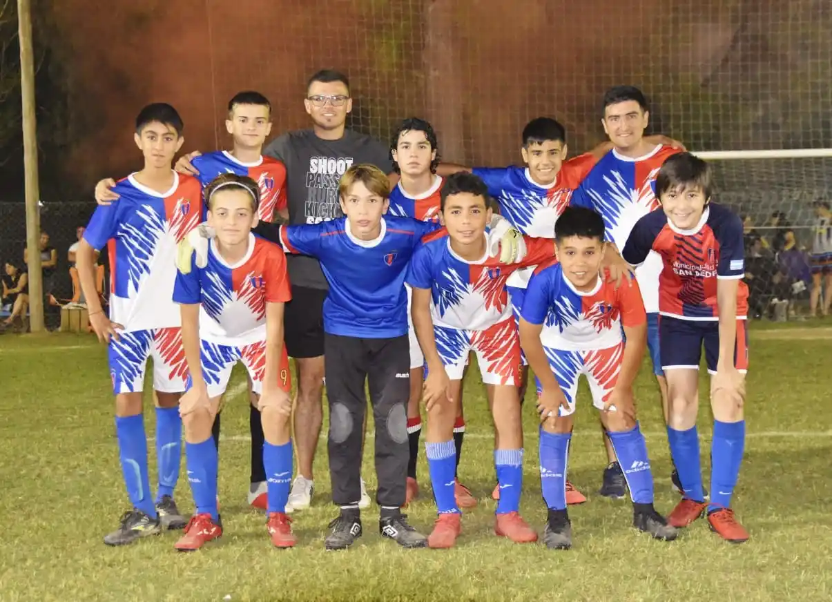 La Liga Infantil despidió, uno por uno, a los jugadores 2008: “Nuestro mayor anhelo es que hayan disfrutado de su formación”